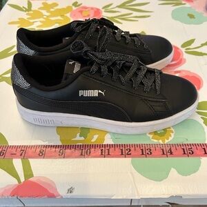 PUMA Leather Fashion Sneakers for Women 5.5